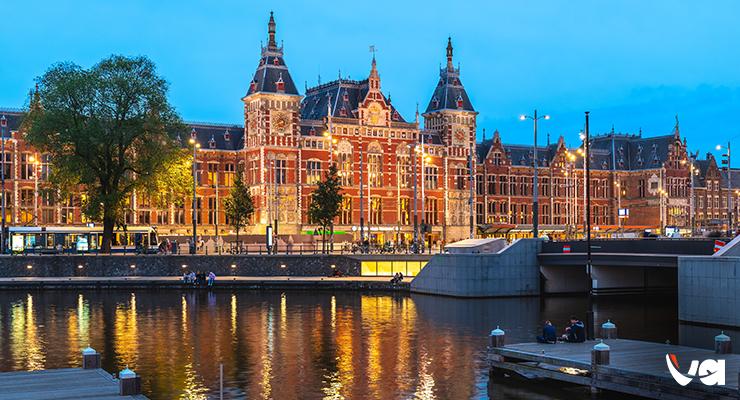 Amsterdam canals and historic houses